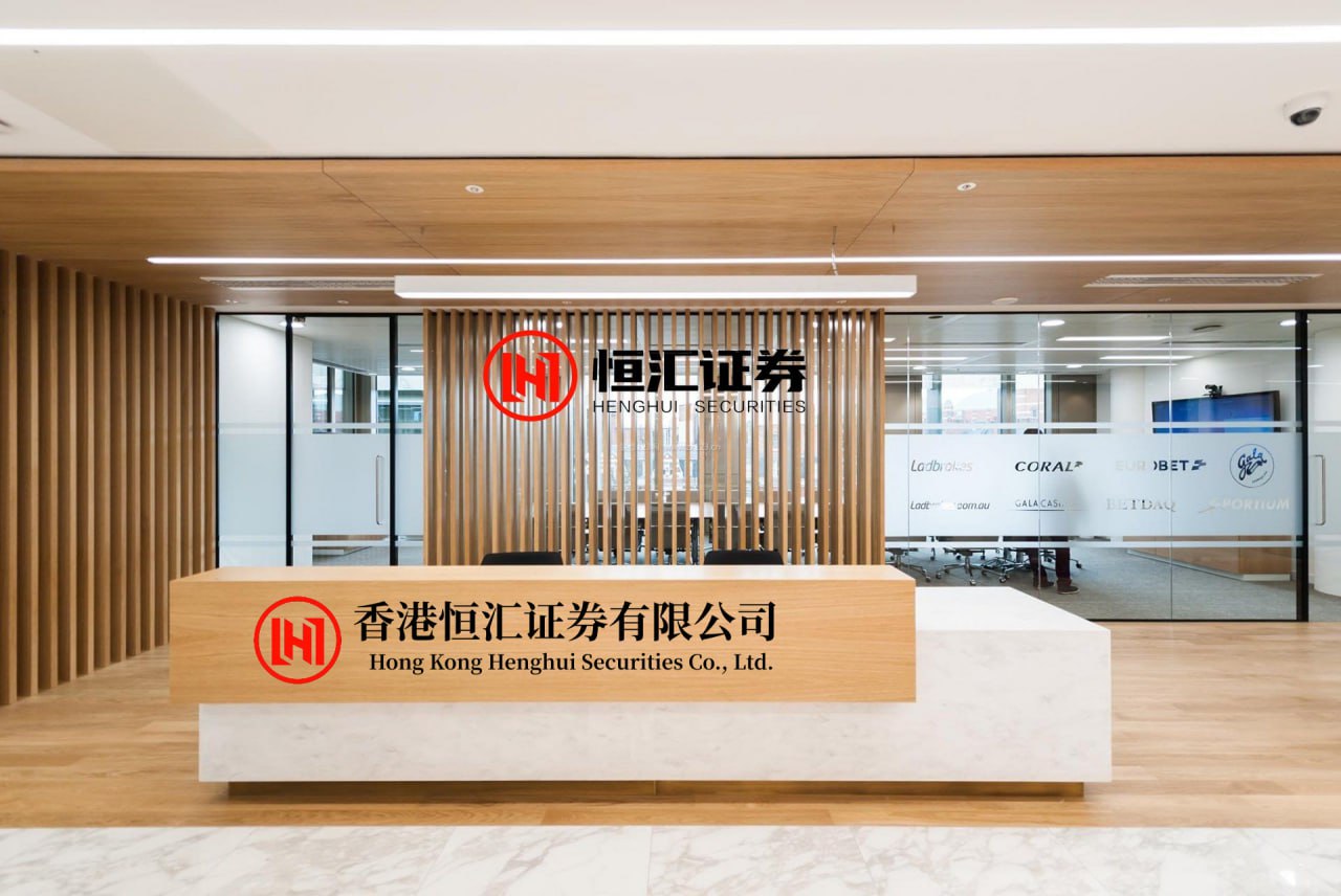 卓信速配 全球央行集体“放鹰”！黄金、白银、铂金、比特币全线下跌，后市怎么走？